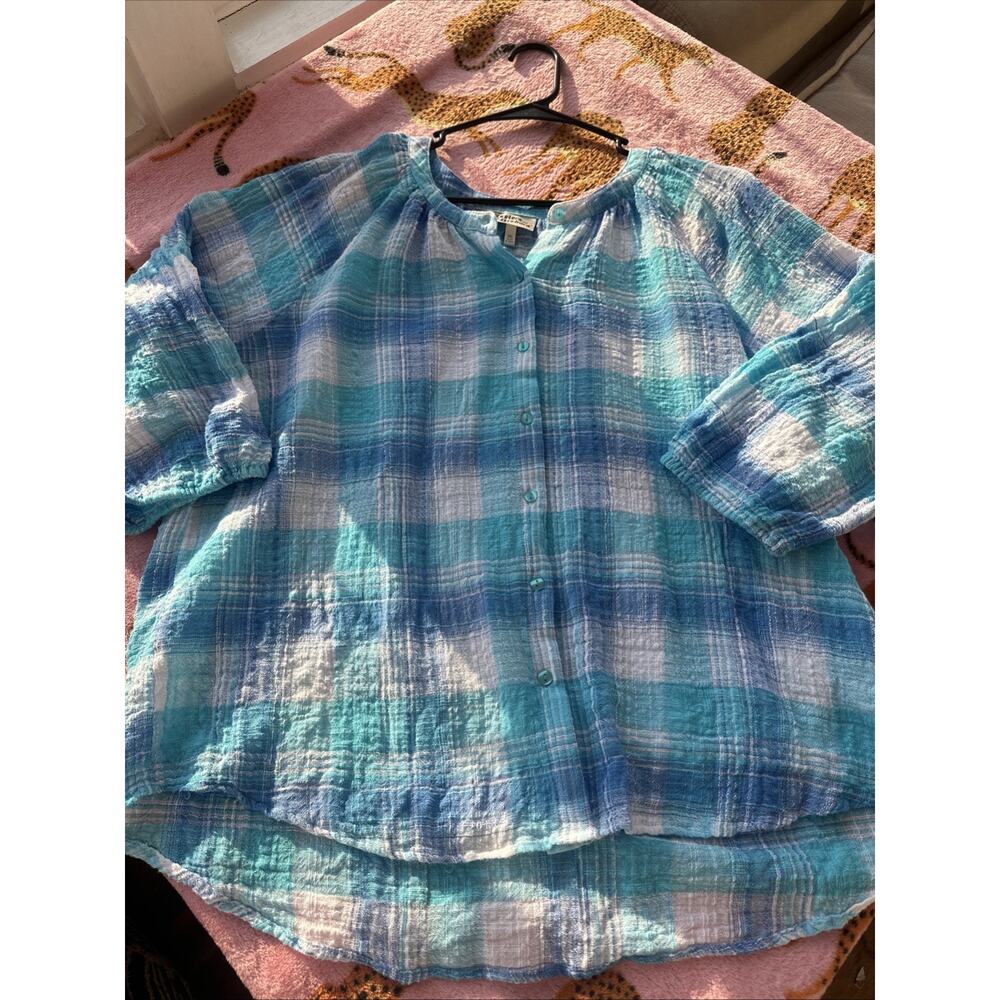 Lightweight Blue Plaid Button-Front Women’s Top - Picture 2 of 12